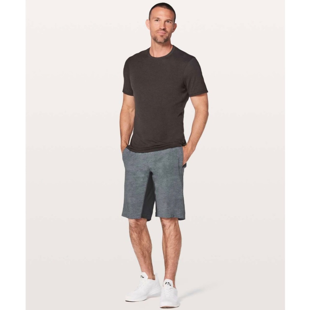 Lululemon Mens THE Short 11" Heathered Black Athletic Training Shorts Size M